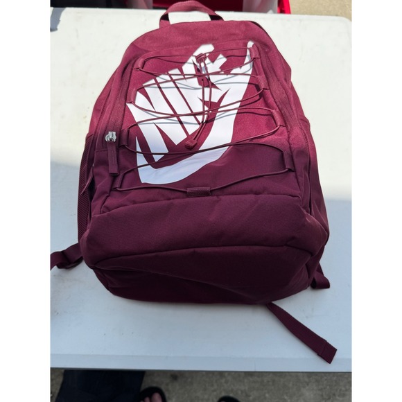 burgundy backpack nike Sportswear Futura 365 Women's Mini Sweet Beet/Burgundy Crush and both the back and straps are padded for long days on your feet Nike Air Maroon Nike Backpack
